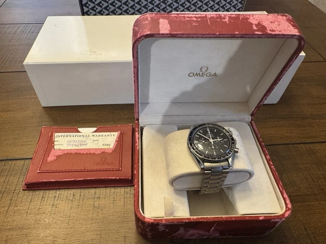 Omega Speedmaster Professional Moonwatch 42 mm 3570.50.00 Hesalite avec boîte et carte