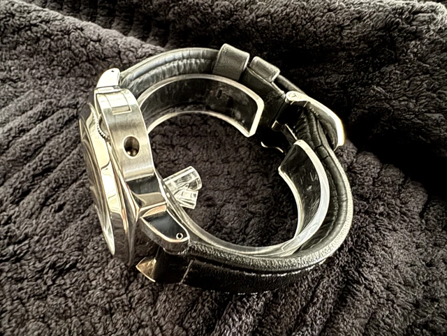 Montre Panerai Luminor Base Logo PAM01000, remontage manuel pour homme