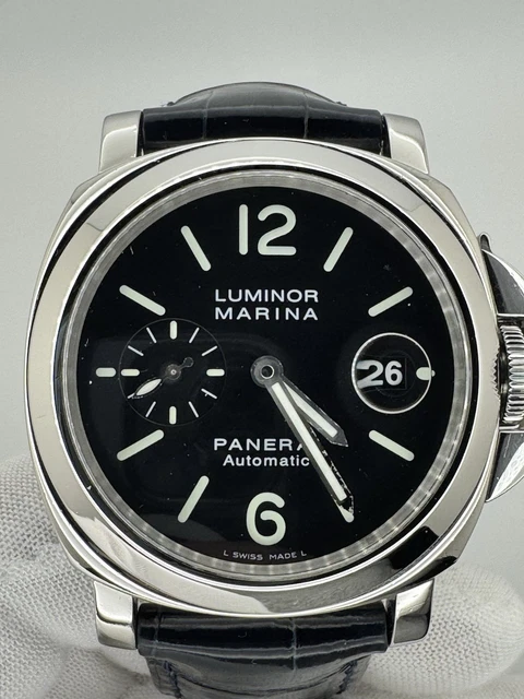 Panerai Luminor Marina PAM00104 Cadran noir sur bracelet en alligator noir