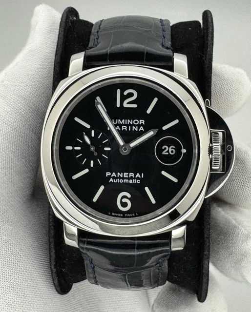 Panerai Luminor Marina PAM00104 Cadran noir sur bracelet en alligator noir