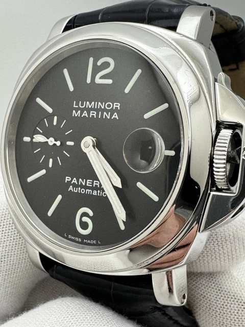 Panerai Luminor Marina PAM00104 Cadran noir sur bracelet en alligator noir