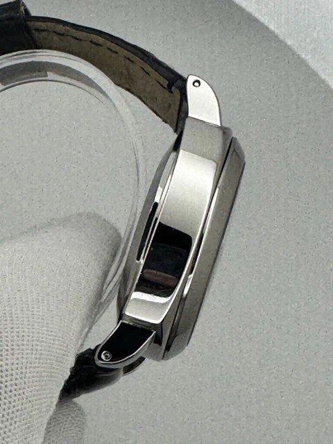 Panerai Luminor Marina PAM00104 Cadran noir sur bracelet en alligator noir