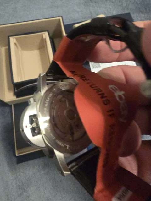 Montre de luxe pour homme Panerai Luminor - PAM01367. Neuve, jamais portée, avec boîte et papiers. Date de sortie : octobre 2025.