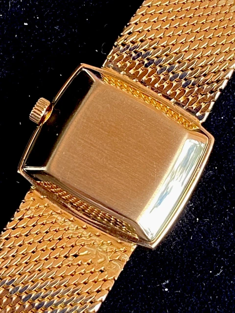 Montre Patek Philippe pour femme, 23 mm, or massif 18 carats, 50 g, remontage manuel, réf. 3352/1