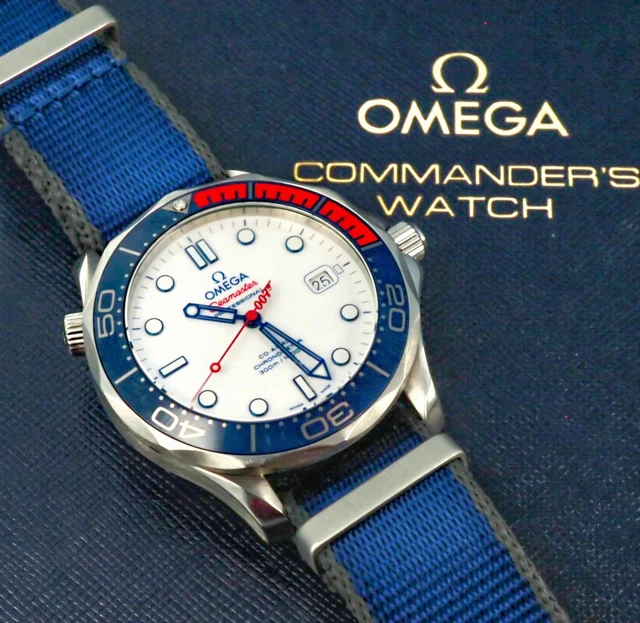 RARE OMEGA Bond Seamaster Diver 300M Commander's Watch/Blanc/Bleu/Rouge/ Bracelet