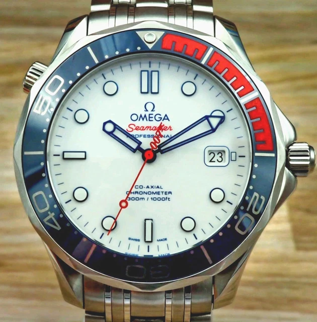 RARE OMEGA Bond Seamaster Diver 300M Commander's Watch/Blanc/Bleu/Rouge/ Bracelet