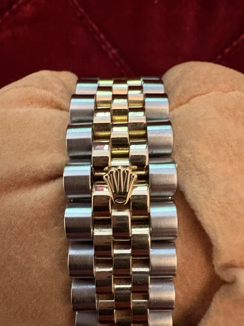 Rolex Datejust en or et diamants. Sous garantie. Très impressionnante.