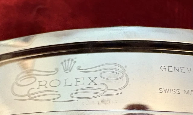 Rolex Datejust en or et diamants. Sous garantie. Très impressionnante.