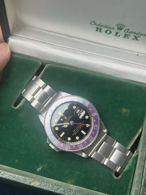 Rolex GMT-Master 1675 dorée, commande spéciale VIP, pour gaucher