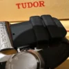 TUDOR Modèle 20300 - Chronographe Sport + Boîte et Papiers -
