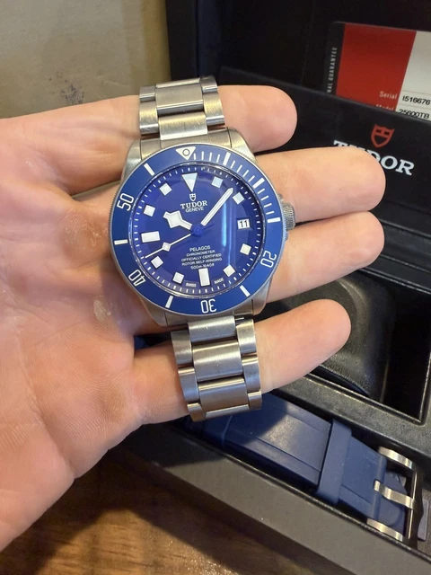 Montre-bracelet automatique TUDOR Pelagos Blue 500M Divers en titane M25600TB-0001