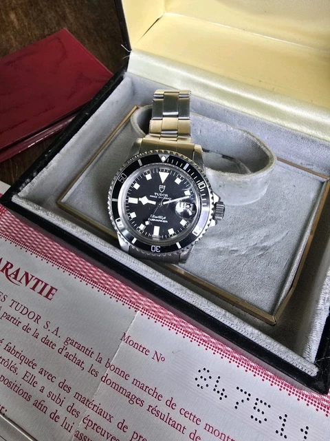 Tudor Rolex Submariner 9411 Vintage Snowflake Diver, coffret complet, papiers, 1976