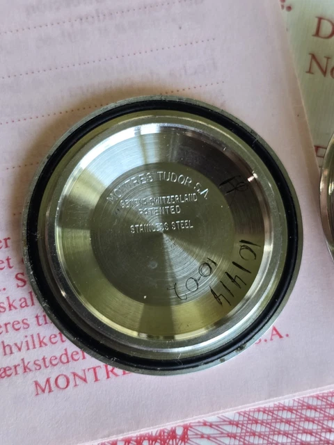 Tudor Rolex Submariner 9411 Vintage Snowflake Diver, coffret complet, papiers, 1976