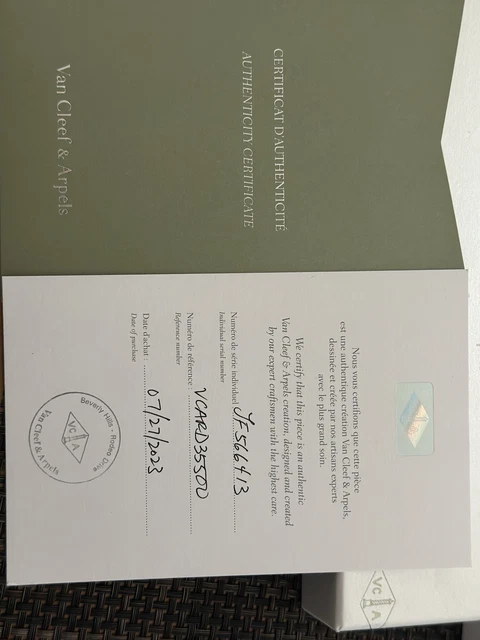 Van Cleef & Arpels : Bracelet Alhambra Vintage en or jaune 18 carats et cornaline à 5 motifs