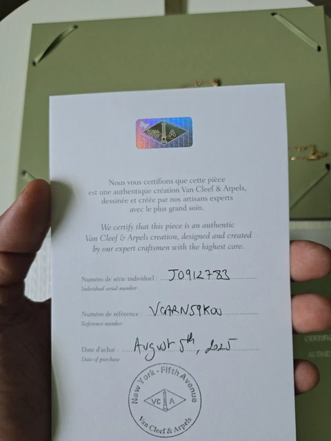 Collier et bracelet Van Cleef & Arpels Mini Alhambra rouge