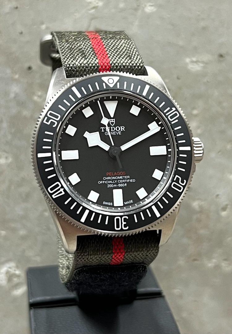 Tudor Pelagos FXD | 25717N | NEUF/Ensemble complet | 7/25 | Titane |