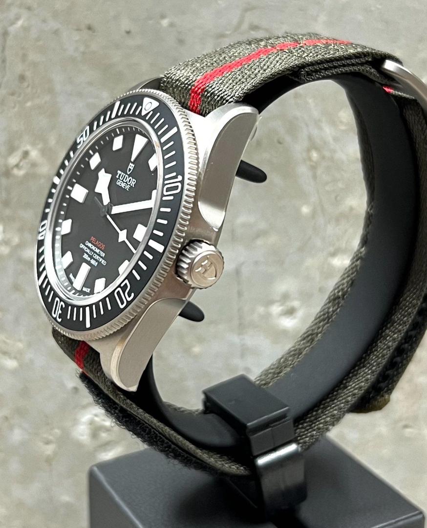Tudor Pelagos FXD | 25717N | NEUF/Ensemble complet | 7/25 | Titane |