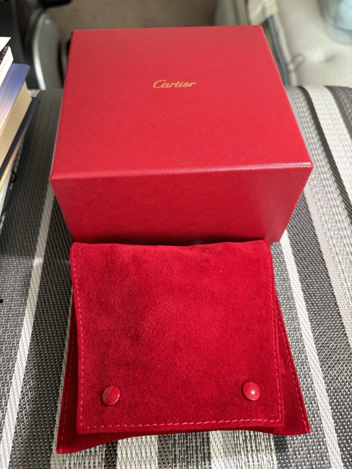 Bracelet Cartier Love en or rose 18 carats, taille 17, nouveau système à vis.