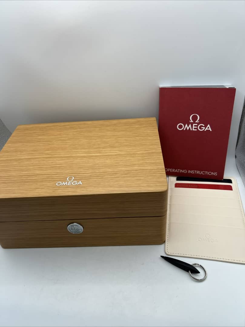 Omega Speedmaster Racing 40 mm Acier/Acier Montre Chronographe