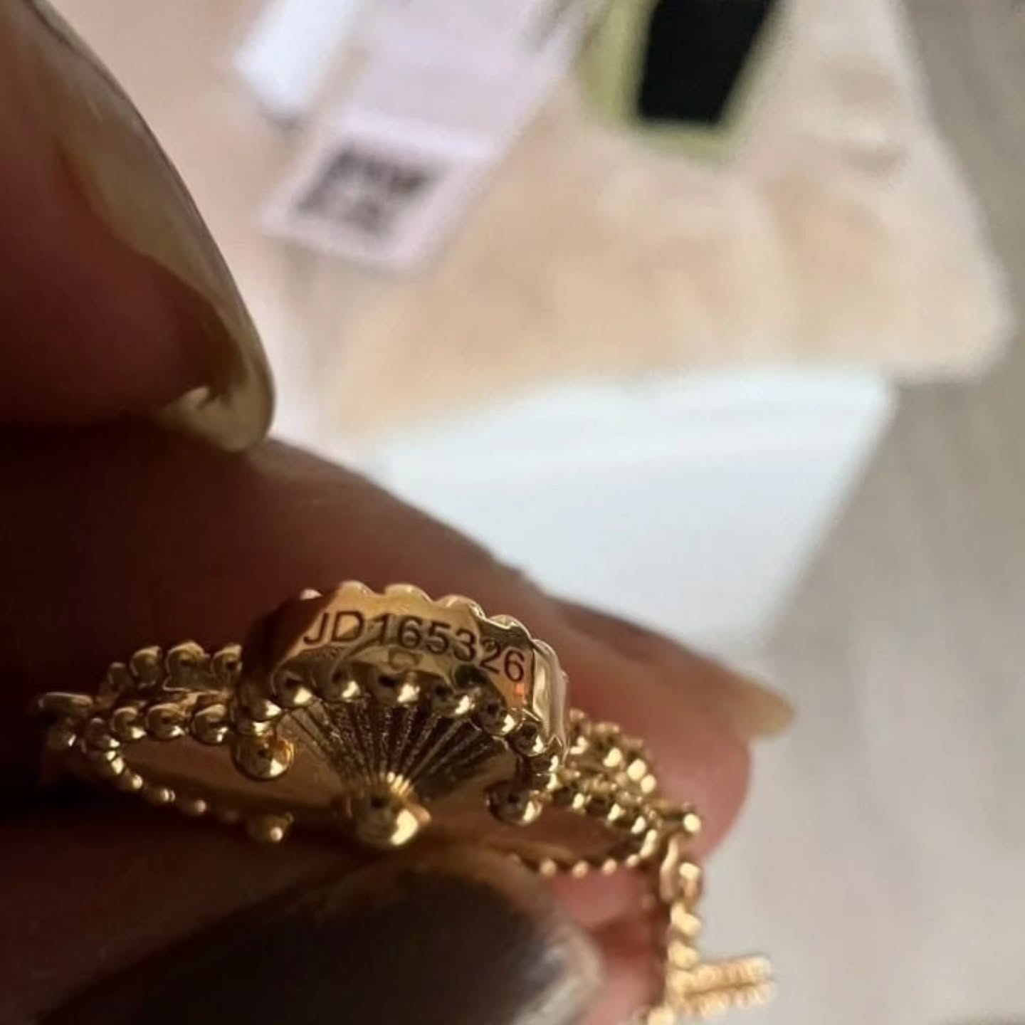 Bracelet Van Cleef & Arpels Alhambra vintage, 5 motifs, or jaune 18 carats guilloché