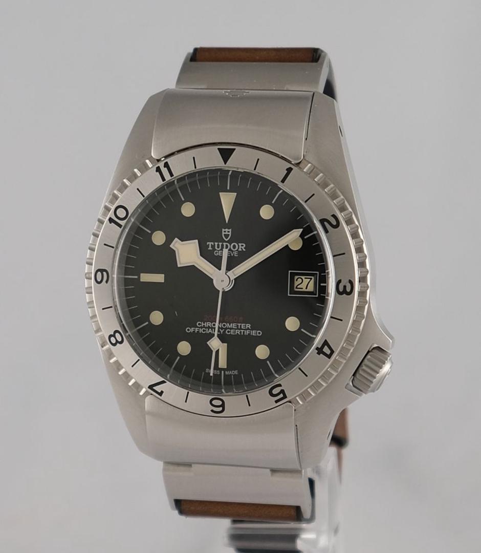 Tudor Black Bay P 01