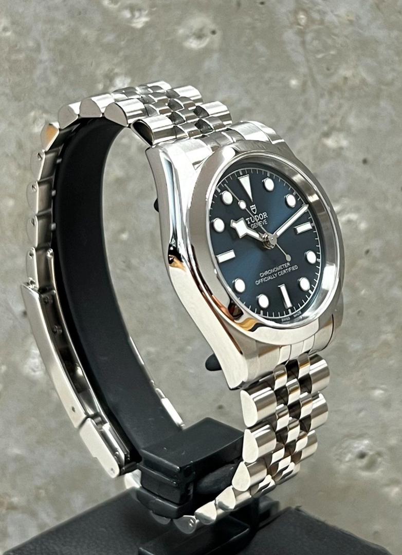 Tudor Black Bay 31 mm | NEUVE/Ensemble complet |
