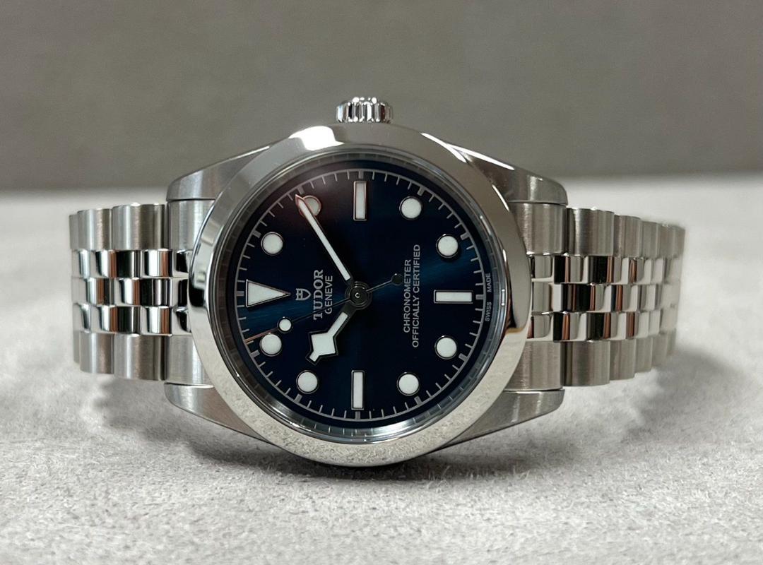Tudor Black Bay 31 mm | NEUVE/Ensemble complet |