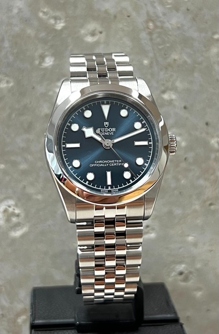 Tudor Black Bay 31 mm | NEUVE/Ensemble complet |
