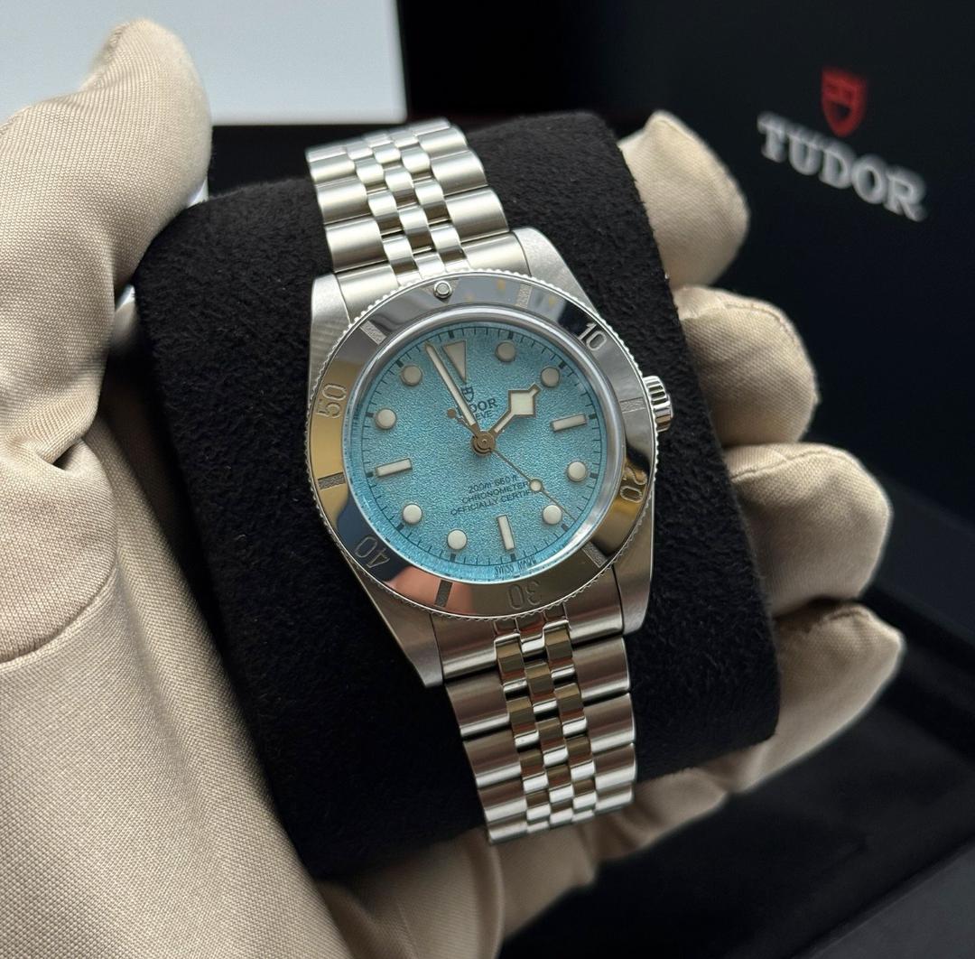 Tudor Black Bay 54 « Blue Lagoon » Réf. M79000-0001 NEUVE