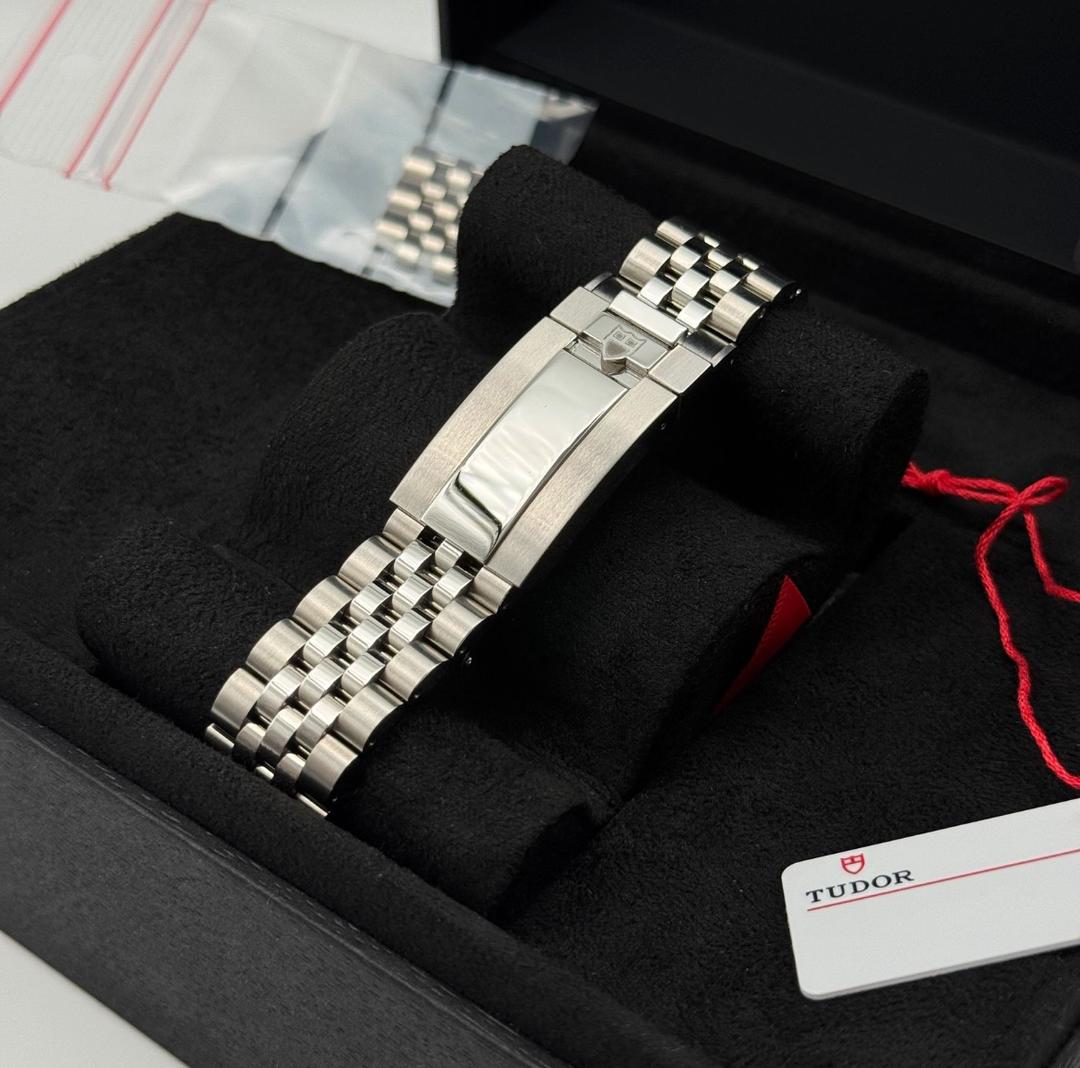 Tudor Black Bay 54 « Blue Lagoon » Réf. M79000-0001 NEUVE