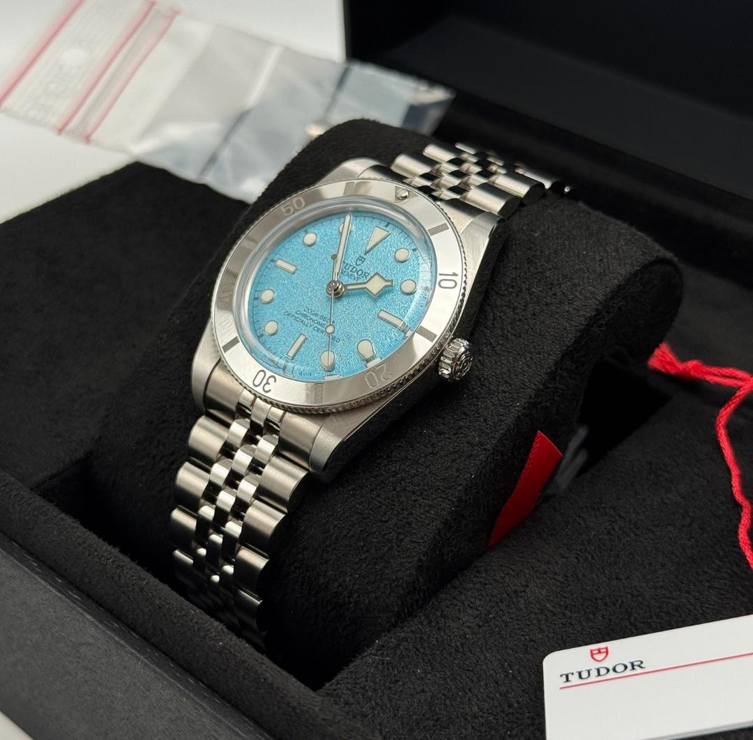 Tudor Black Bay 54 « Blue Lagoon » Réf. M79000-0001 NEUVE