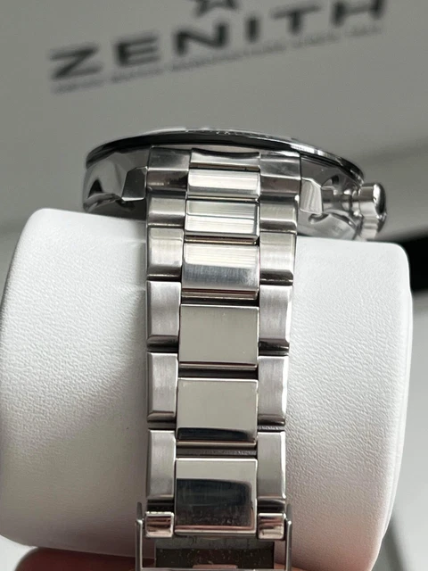 Montre homme Zenith Chronomaster El Primero Sport cadran blanc 03.3100.3600/69.M3100