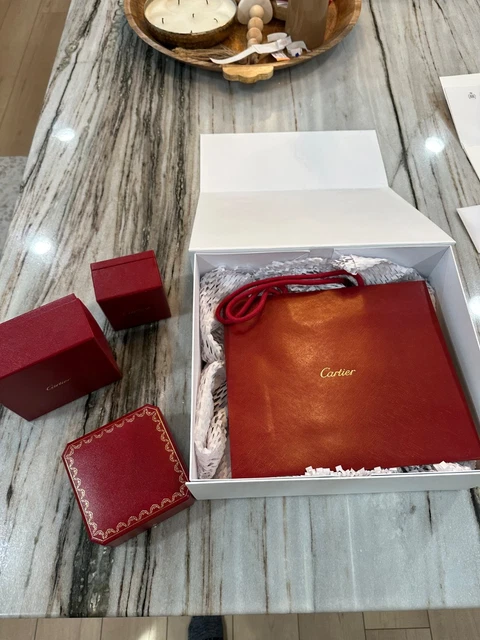 bracelet love cartier en or rose taille 17