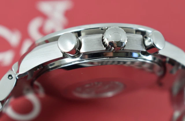 Omega Speedmaster Triple Date 3523.80.00, papiers, boîte générique, 1 an, GTE, 2003